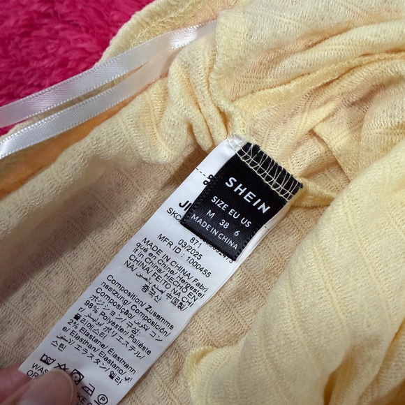 Tubed Yellow Textured - Picture 3 of 3